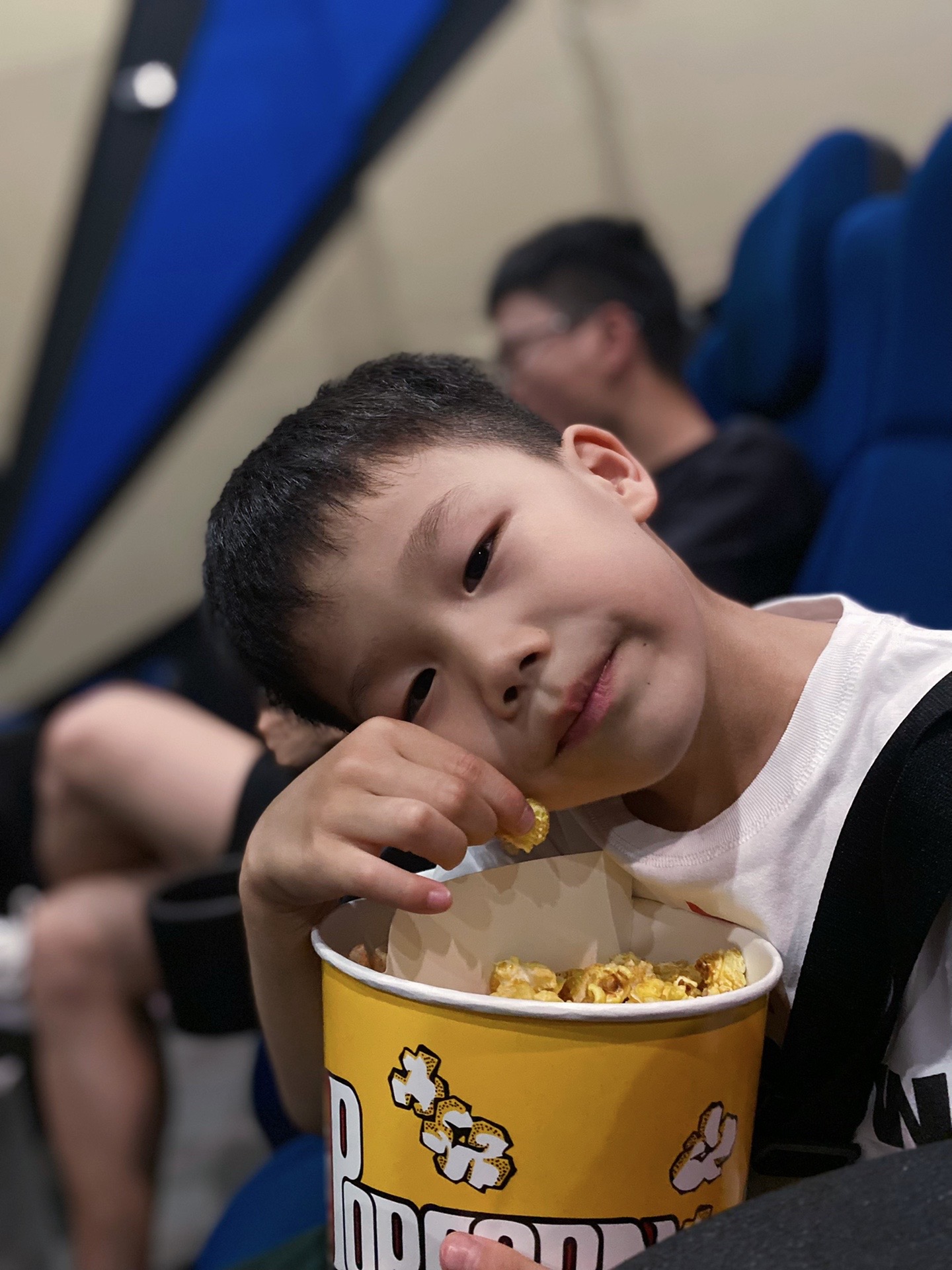 苦难教育到底是谁在歌颂，啥儿孙自有儿孙福，孩子要穷养，都是在为自己的不作为找借口