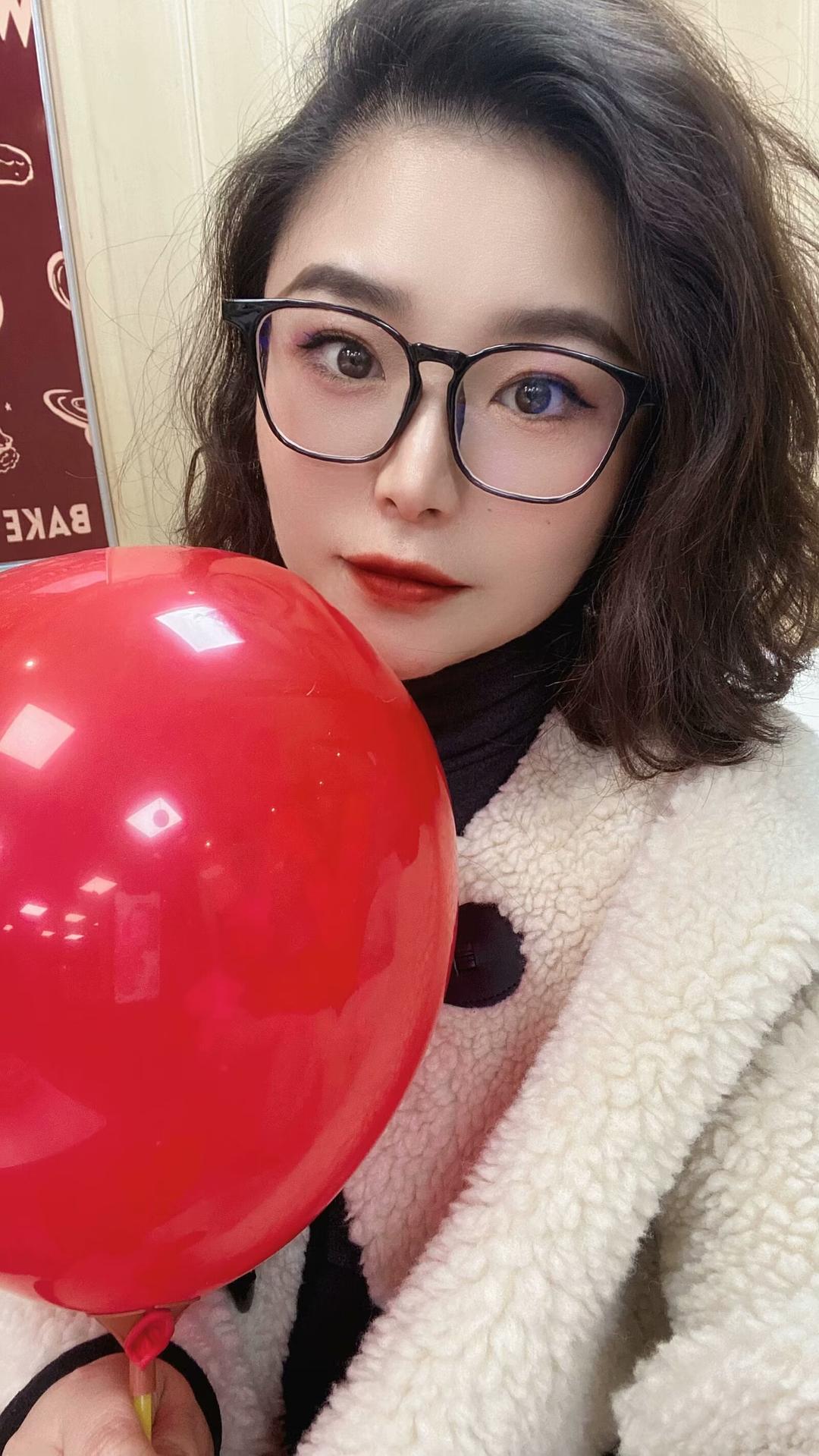 再也留不长的短发