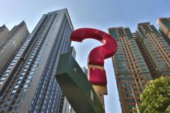 另外有11个重点城市房价跌回一年前的价格，天津跌幅最大。在11个城市中，8个省会