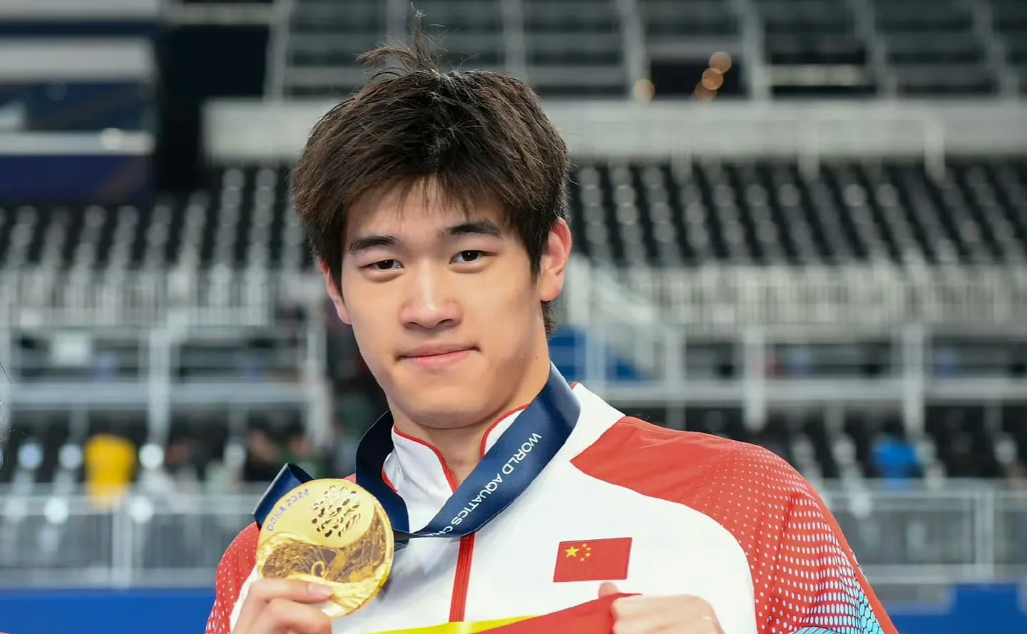 这次巴黎奥运会闭幕式中国的旗手会是谁呢？之前呼声较高的郑钦文离开巴黎去美国准备已