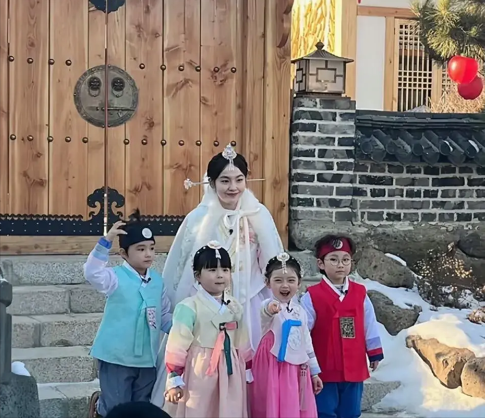 离谱!张佳宁穿朝鲜服饰被韩国人怒斥:韩服是你们的吗?小偷!张佳宁宣传家乡文化引起