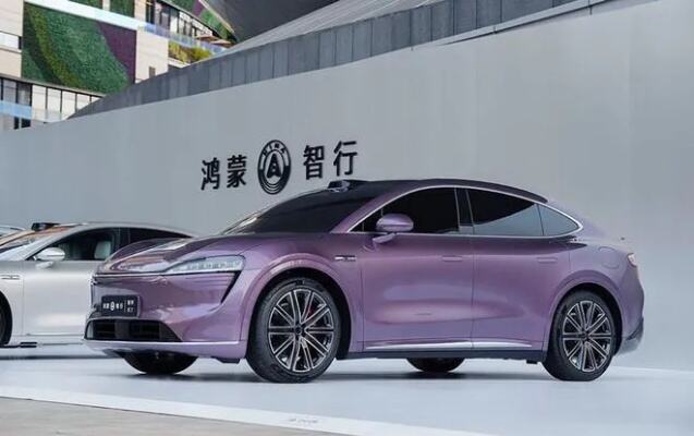 智界r7定价约27万，能与特斯拉modely硬刚吗？竞争力何在？别耽误时间，快去