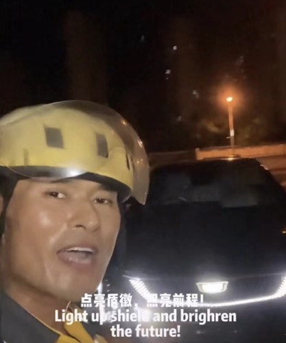 当外卖小哥在凯迪拉克前喊出，离他的梦想凯迪拉克傲歌还差400000单的时候，我个