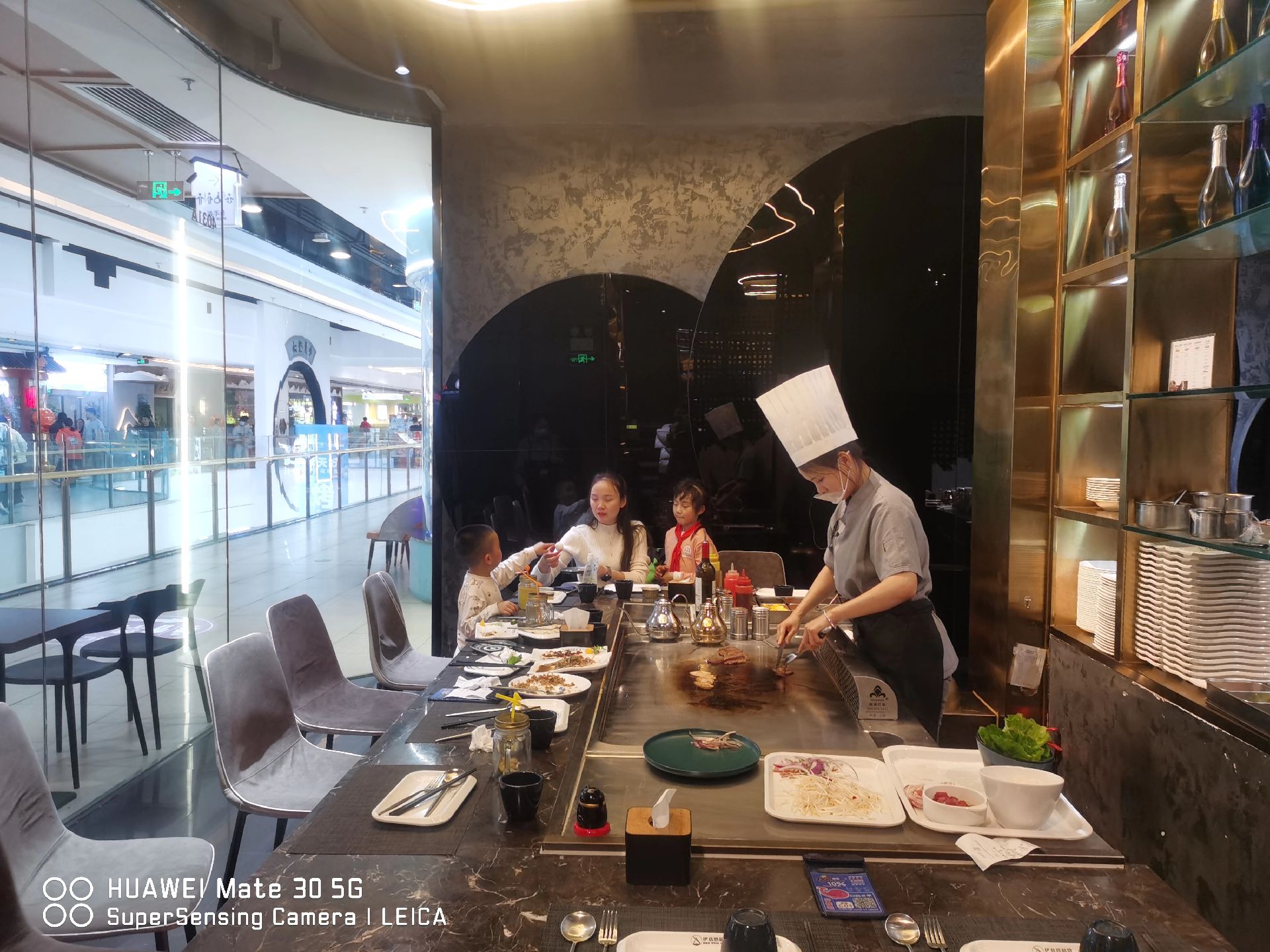 家庭地位：看看吃饭就知道我的家庭地位有多高！不是我吹，我想吃啥我就吃啥。😂😂
