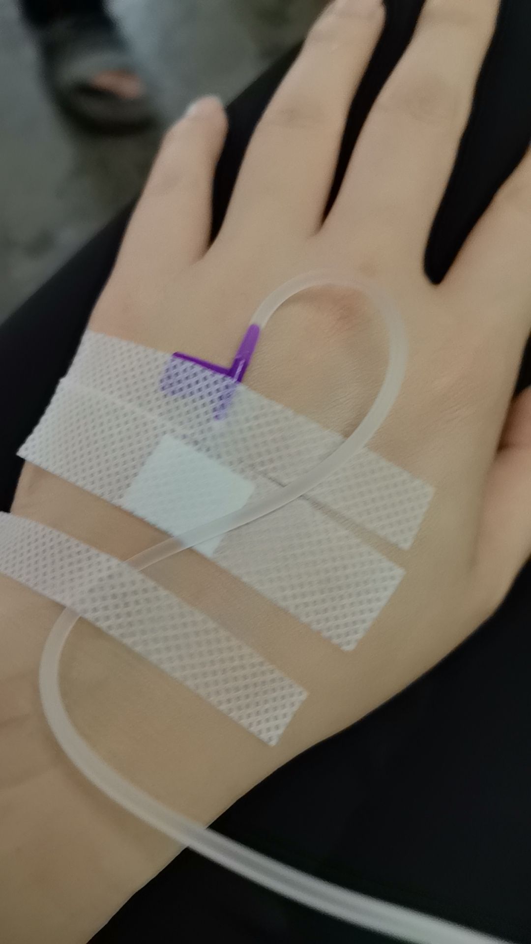 每一次感冒都好久，得打上几天点滴，太难了，允许我哭会😭😭😭#生病了才知道自