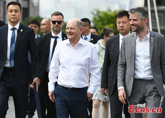 连德国总理朔尔茨都感到震惊和担忧，认为“保护主义最终只会让一切变得更加昂贵，我们