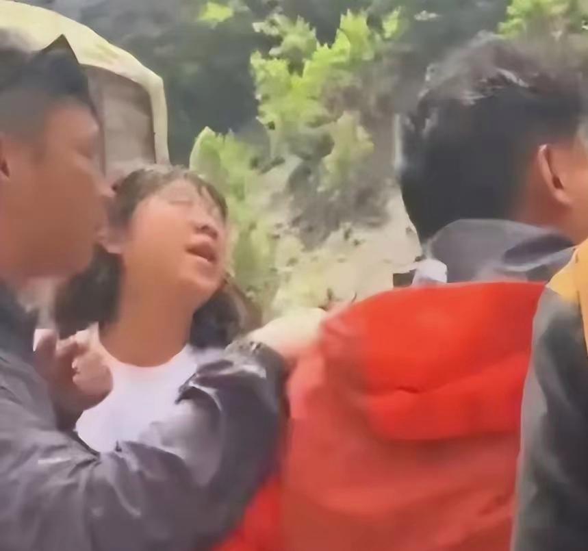 这种偏袒行为令人愤慨。