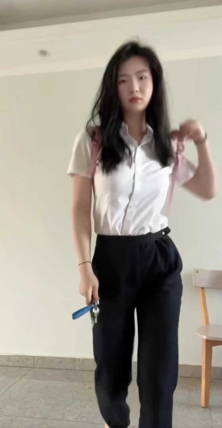 一周七天都在搬砖，打工人的生活啊[捂脸][捂脸]