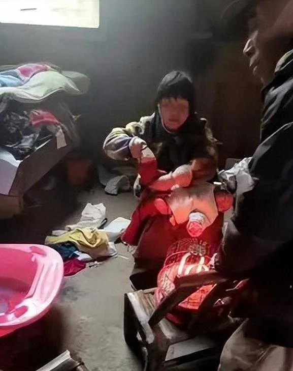 女子称70岁爷爷老来得子，网友吐槽身体真好！近日，有一位70岁爷爷老来得子的新闻