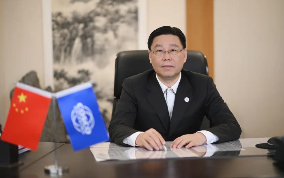 这榜单够呵！别人2024年还没到，就已经知道谁最佳ceo了？等实绩说话吧！别瞎捧