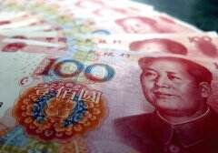 实际上，在最近一年时间里，人民币兑美元汇率从去年高峰期的1：7.1升值到现如今的