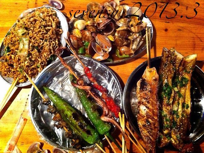 #老外感慨凌晨的中国非常安全#没错，但是要记住哦，别去烧烤店，看见未成年就跑