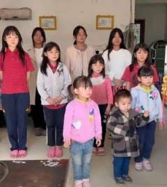 这对夫妻是贵州毕节大方县人，他们为了能有个儿子传宗接代，陆陆续续生育了九个女儿。