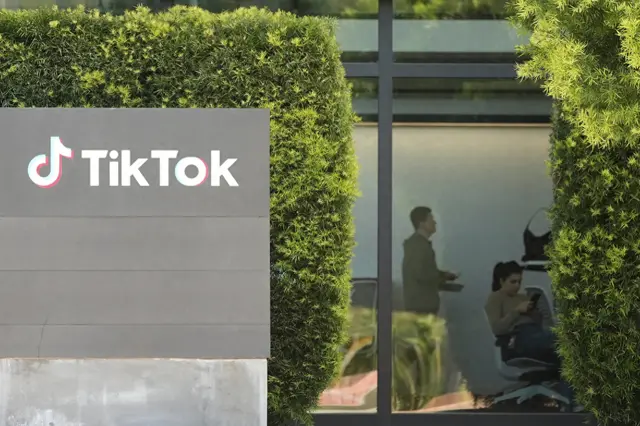 据知情人士透露，关于tiktok剥离法案在美国国会的推进，字节跳动美国投资者正在