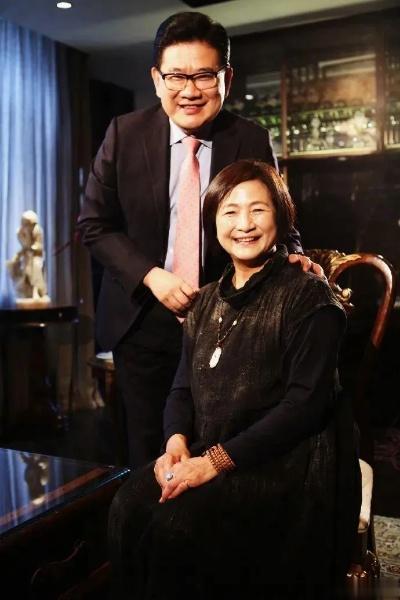 据导演胡雪桦、主持人曹可凡消息，演员郑佩佩离世，享年78岁。胡雪桦在朋友圈发文：