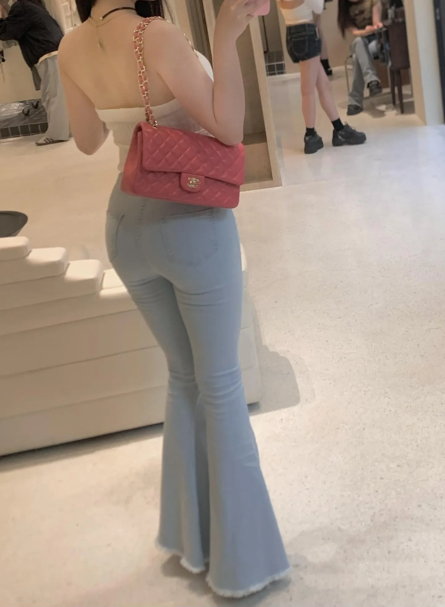 这臀腰比，yyds