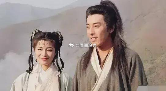 吕颂贤版的笑傲江湖，除了精彩的剧情，还有那令人难以忘怀的琴箫合奏，其他版本都相形