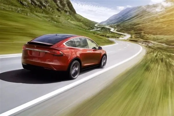 特斯拉中国公布最新售价，其ModelY/S/X/3车型全系降价。此次降价后，Mo