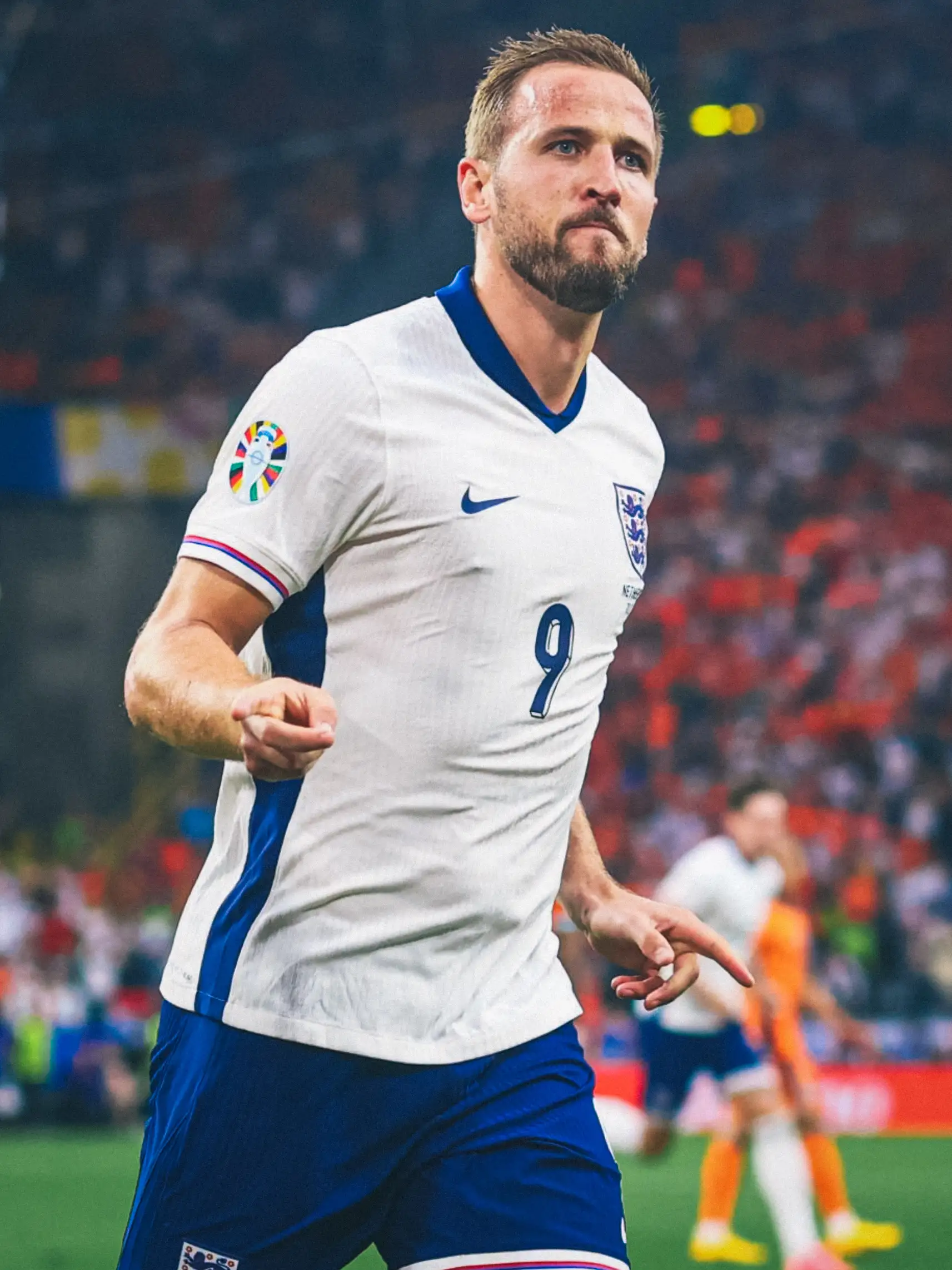 英格兰2-1荷兰，詹俊赛后点评，说的都是心里话英格兰这场踢得真好，场面上明显占优