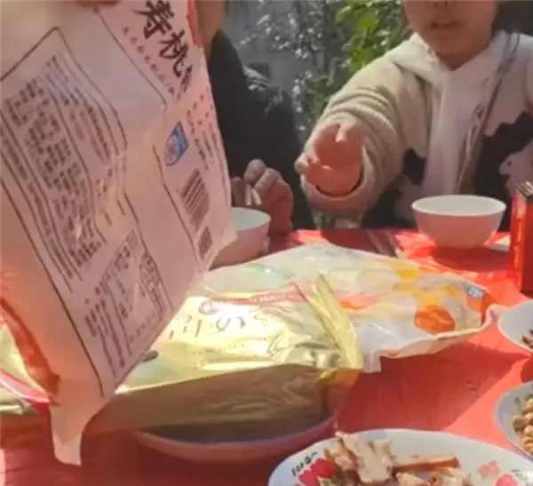 是我去吃席，发现预制菜，抬脚就走