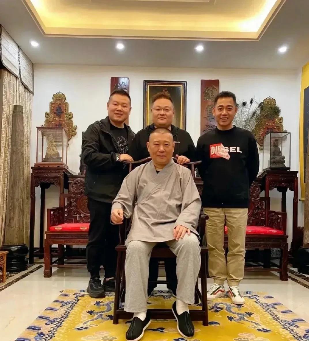 以前小品都造梗，现在都是蹭梗