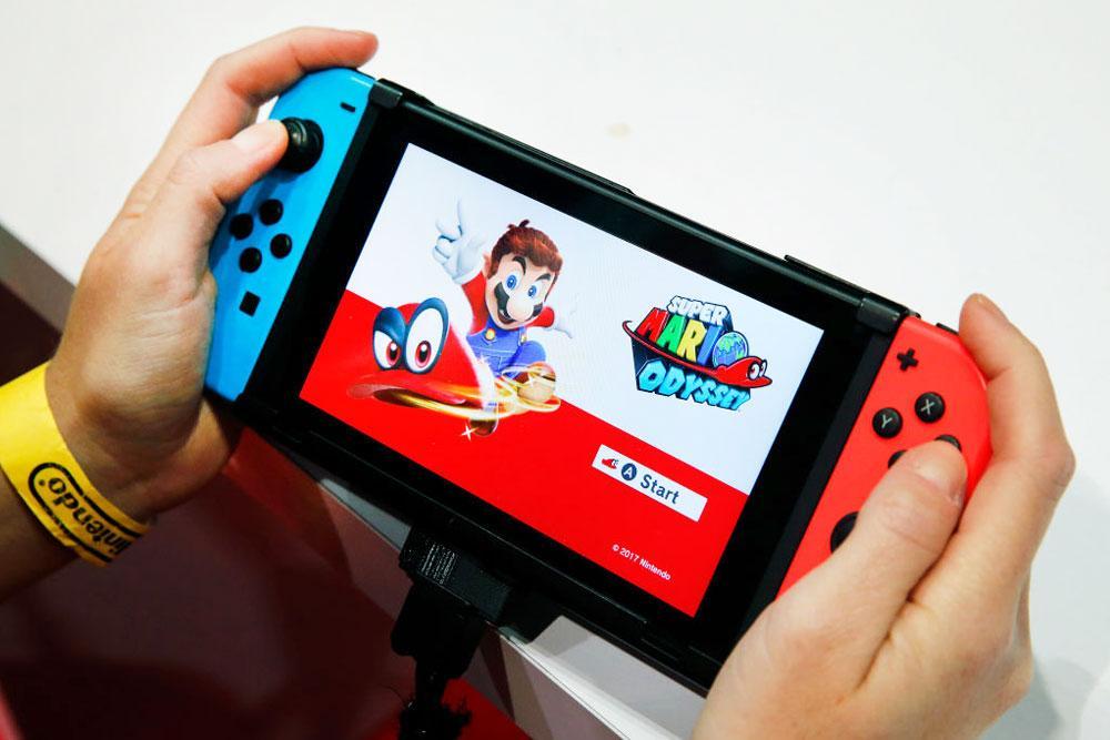 为什么很多玩家都很厌恶用破解switch的人？玩盗版我觉得像深夜闯红灯。街上空无