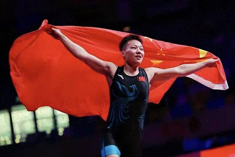 当然啦！2024年巴黎奥运，中国运动员勇夺首金，举国欢腾！让我们为他们的努力和拼