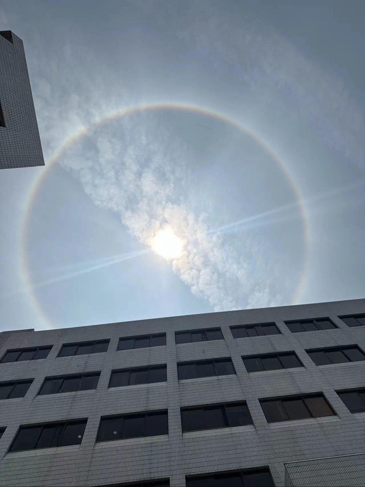 今天，深圳自带“光环”！深圳限量版日晕