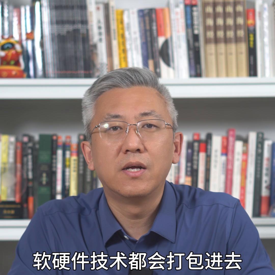 开放麒麟。前魅族副总裁李岚表示华为可以开放手机芯片，因为国产手机被高通芯片的14