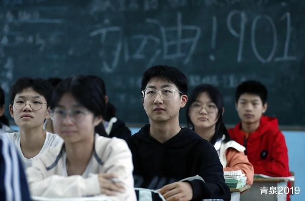 近日，河南南阳的一位网友，称因为自己的孩子学习不好，所以学校就给孩子发了《自愿放