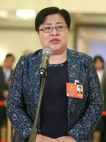 人大代表张宝艳建议：拐卖妇女、儿童应该判死刑，不许缓刑，立即执行。