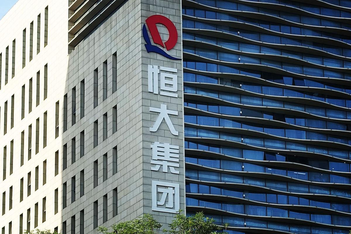 我认为碧桂园不会成为下一个恒大，它的营运模式、风险控制和市场策略都与恒大有本质区
