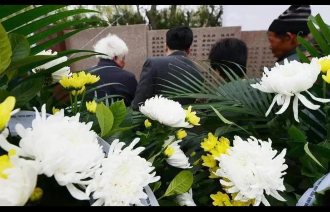 “闰年无春不上坟，上坟祸事要临门”，今年清明节，可以去上坟吗“闰年无春不上坟，上