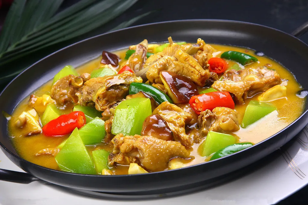 #快餐顶流黄焖鸡为啥没人吃了#食客们每天都在被消费欺诈，明明默认支付的是新鲜现做
