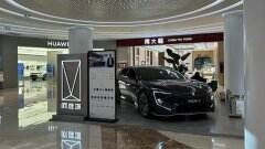 更重要的是，智界s7的预售价踩在了25万元左右。除了价格优势，另一点就是前面强调