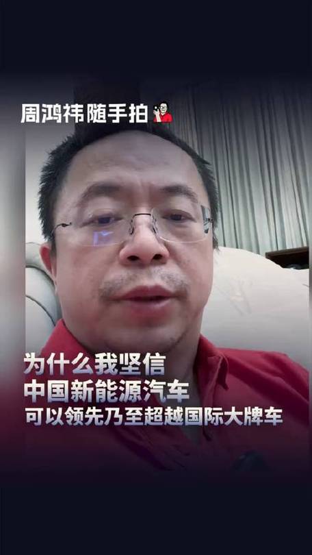 现在的“红衣教主”，已经将自己严丝合缝地卡进“网红”这个身份里。4月22日，哪吒
