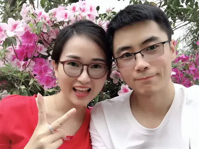 疫情期间老公在家不做家务，还整天打游戏的有吗？什么感觉？夫妻之间应该共同分担家务