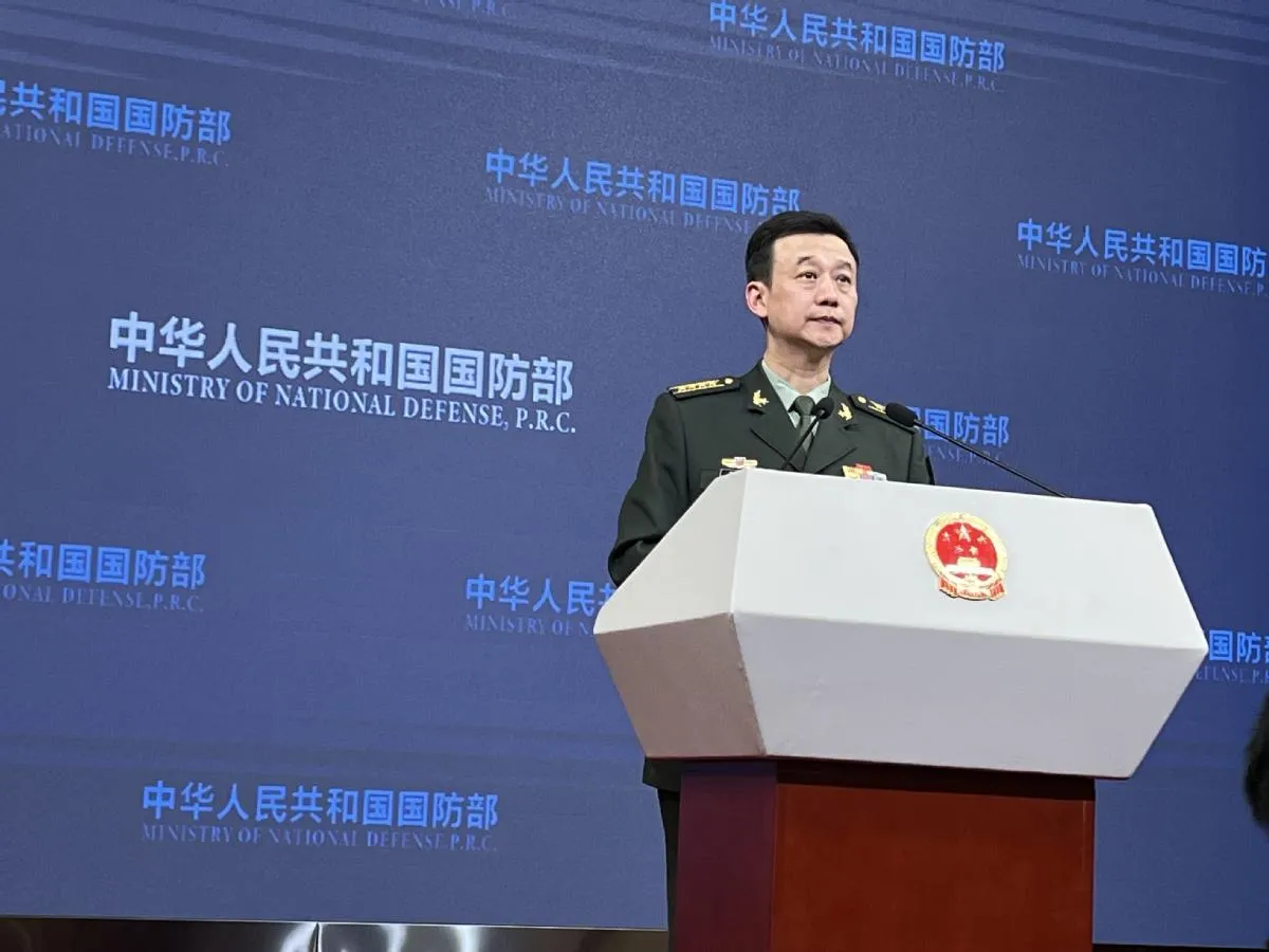 近日，“全球火力”网公布了最新军力排名，中国排名第三，排名前两位的是美国和俄罗斯