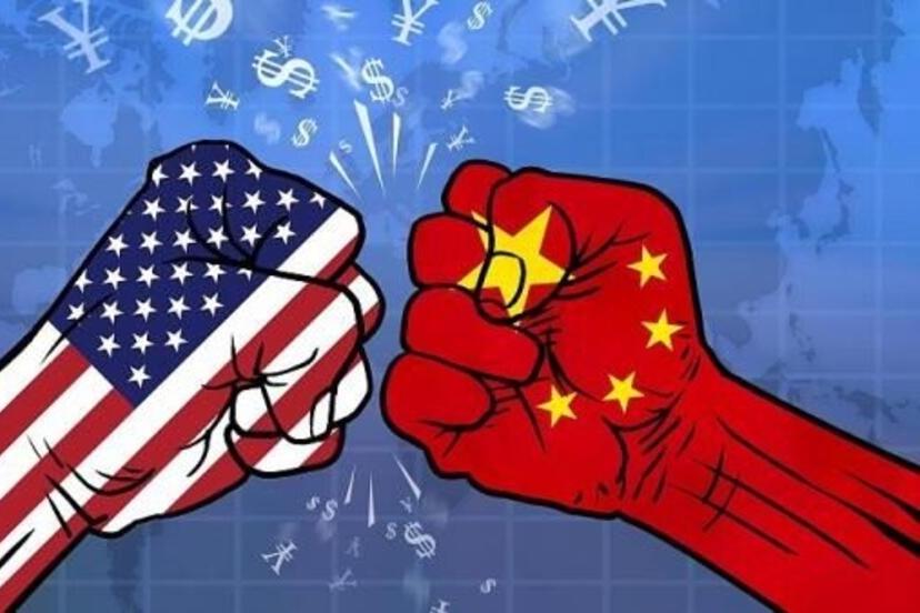 美国总统拜登计划对中国进口的战略产业商品加征高额关税，包括电动汽车，旨在保护国内