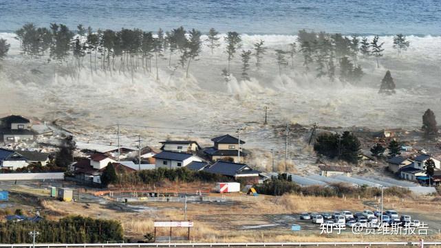 日本发出海啸预警，预计浪高3米，什么水平？ 
 
你知道2004年的印尼海啸对地