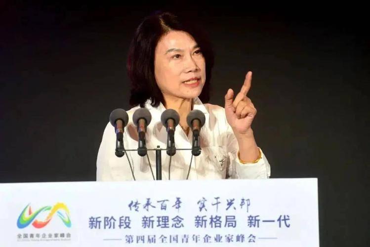 #董明珠：给躺平的人合适的岗位#董小姐的提案颇接地气，我为之前调侃董小姐感到惭愧