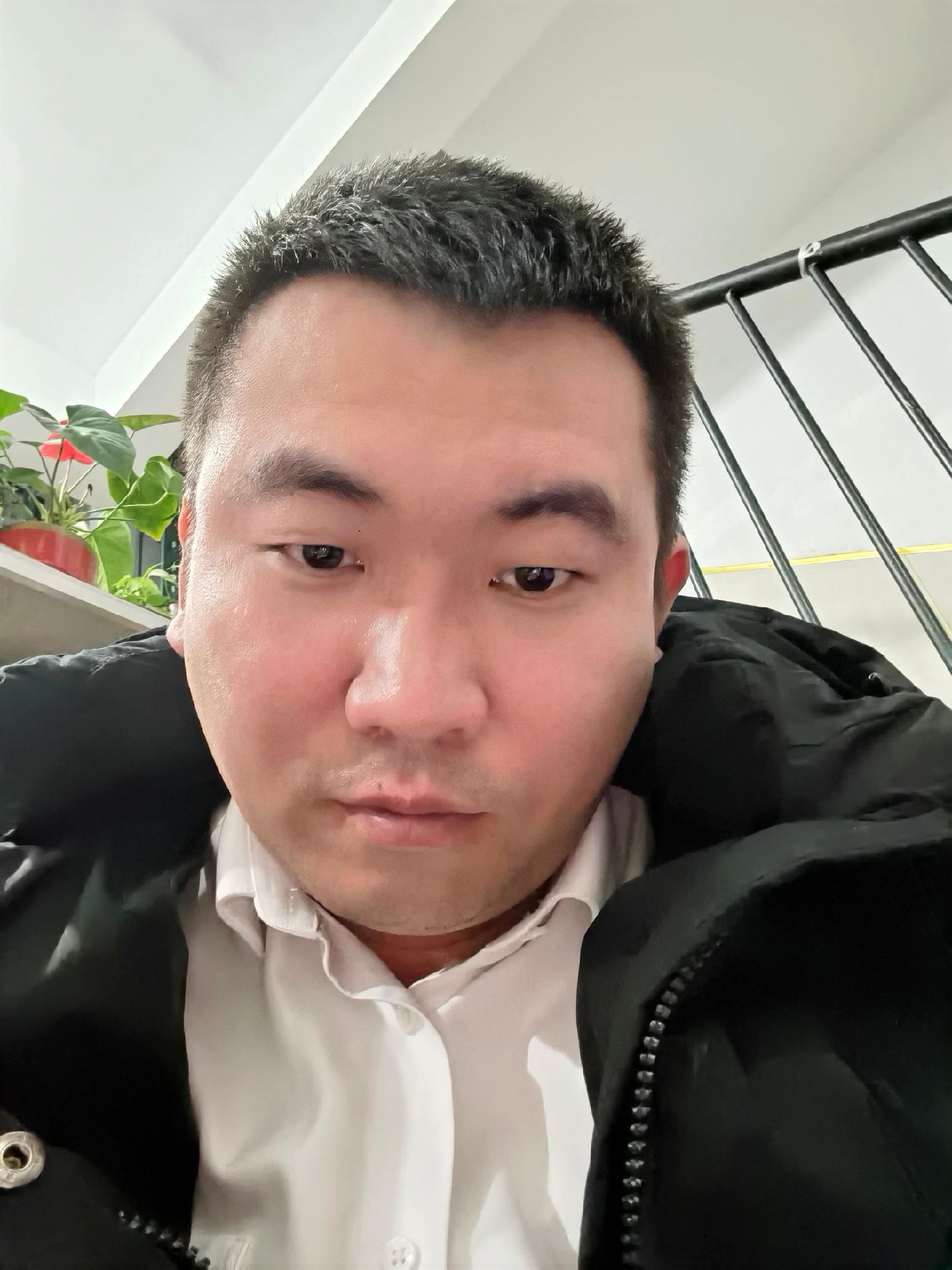 感冒用得着输液么？医院医生不能因为病人要求你就答应打点滴呀！医生是很权威的是有责