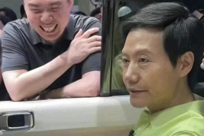 理想汽车裁员5600人应对市场压力，MEGA车型销售不佳成导火索。一季度财报显示