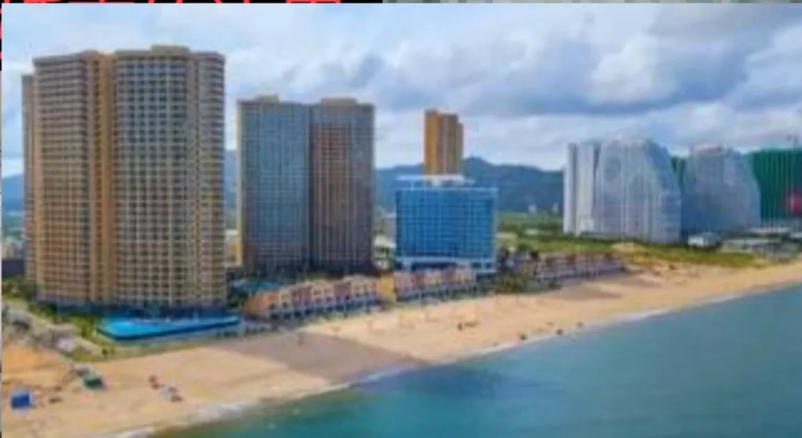 广东惠州的海景房，从2018年开盘时100万一套，如今跌至不到15万一套，房价跌