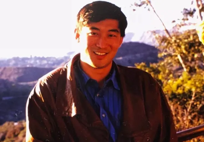 李政道是物理学界的泰斗，他的离世让科学界蒙上一层阴影，毫无疑问，他是不可替代的。