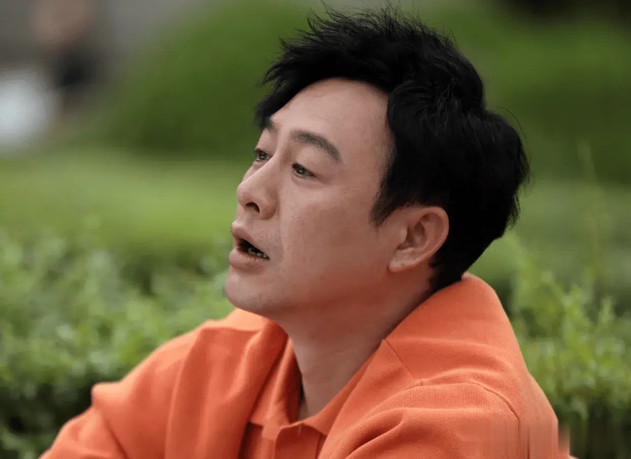 张颂文的演技无疑是一流的，但影视作品的成功并非一己之力，更需要团队的默契合作。