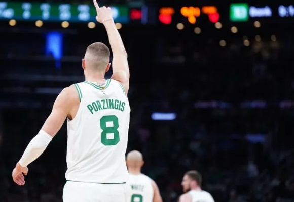 nba总决赛g1，凯尔特人107-89战胜独行侠。这场比赛凯尔特人开场就打了独行