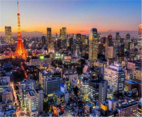 日本当年房价爆了，，如何？？日本消失了吗？？中国是一些人不舍得降房价