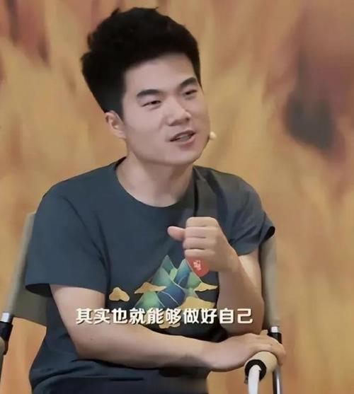 我持保留意见。虽然董宇辉的才华令人敬佩，但每个孩子的情况都不同，家长应该根据孩子