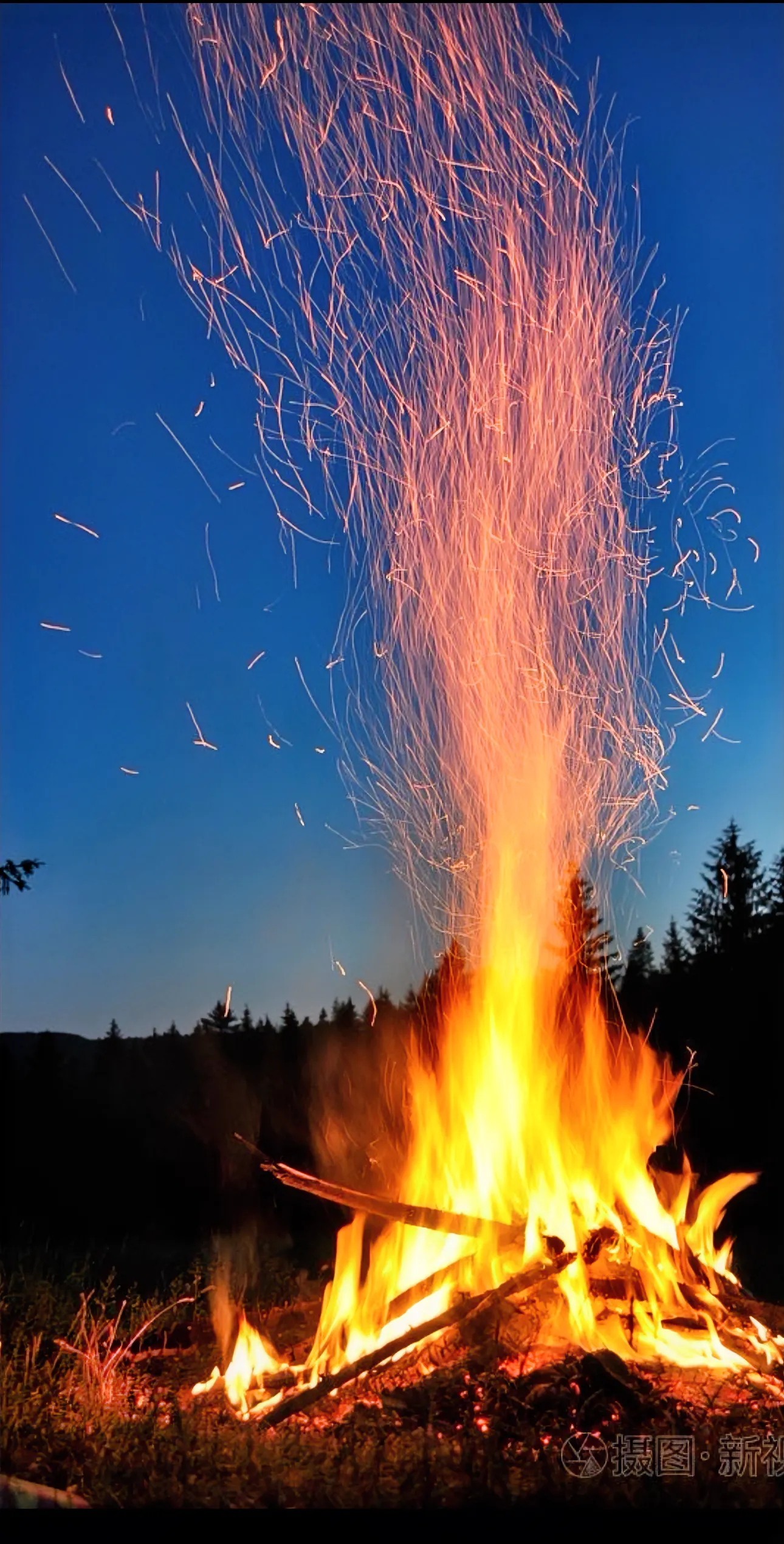 中央政治局会议定调楼市的七个解读1、库存超36个月城市停止拿地2、金融层面支持加